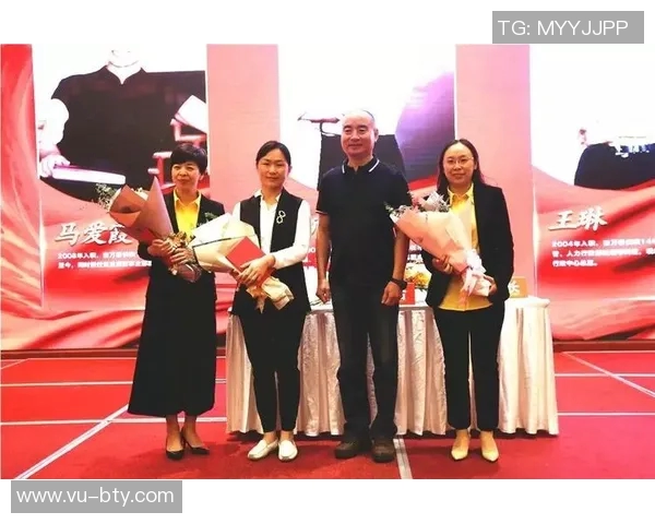 足球魔方欢呼点燃激情赛场让我们一起见证奇迹与荣耀的时刻